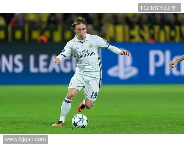 足球巨星莫德里奇的辉煌职业生涯与个人成就全景解析