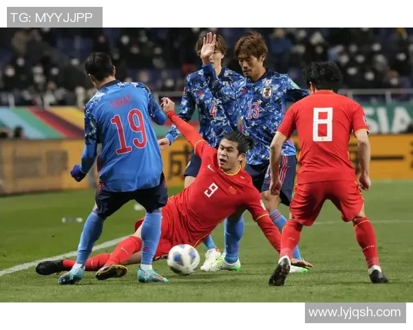 日本与韩国足球明星的辉煌历程与对抗历史探讨