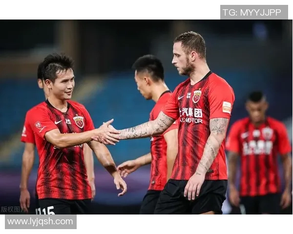 上港与宏兴激战正酣谁能在这场对决中笑到最后